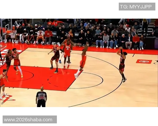 火箭队防守失控五名球员遭遇犯规危机杜兰特等人纷纷领罚 火箭队防守失控五名球员遭遇犯规危机杜兰特等人纷纷领罚